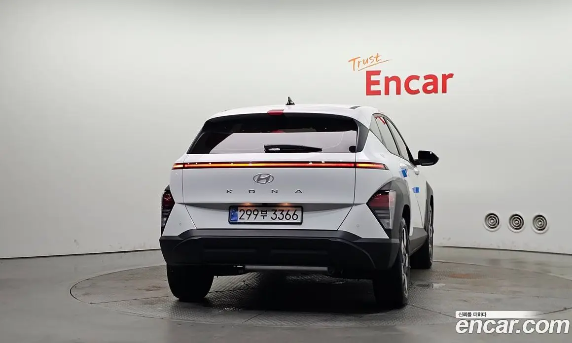 Hyundai Kona 2024 1.6 автомат (гидро), фото 4 Hyundai Kona 2024 1.6 автомат (гидро), фото 4