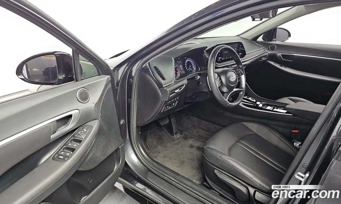 Hyundai Sonata 2022 2.0 автомат (гидро), фото 17 Hyundai Sonata 2022 2.0 автомат (гидро), фото 17
