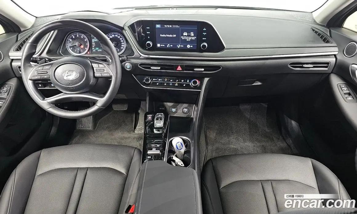 Hyundai Sonata 2022 2.0 автомат (гидро), фото 10 Hyundai Sonata 2022 2.0 автомат (гидро), фото 10