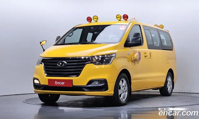 Hyundai Starex 2019 2.4 автомат (гидро), миниатюра 1 Hyundai Starex 2019 2.4 автомат (гидро), миниатюра 1