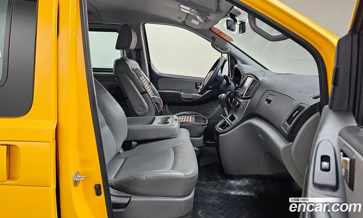 Hyundai Starex 2019 2.4 автомат (гидро), фото 17 Hyundai Starex 2019 2.4 автомат (гидро), фото 17