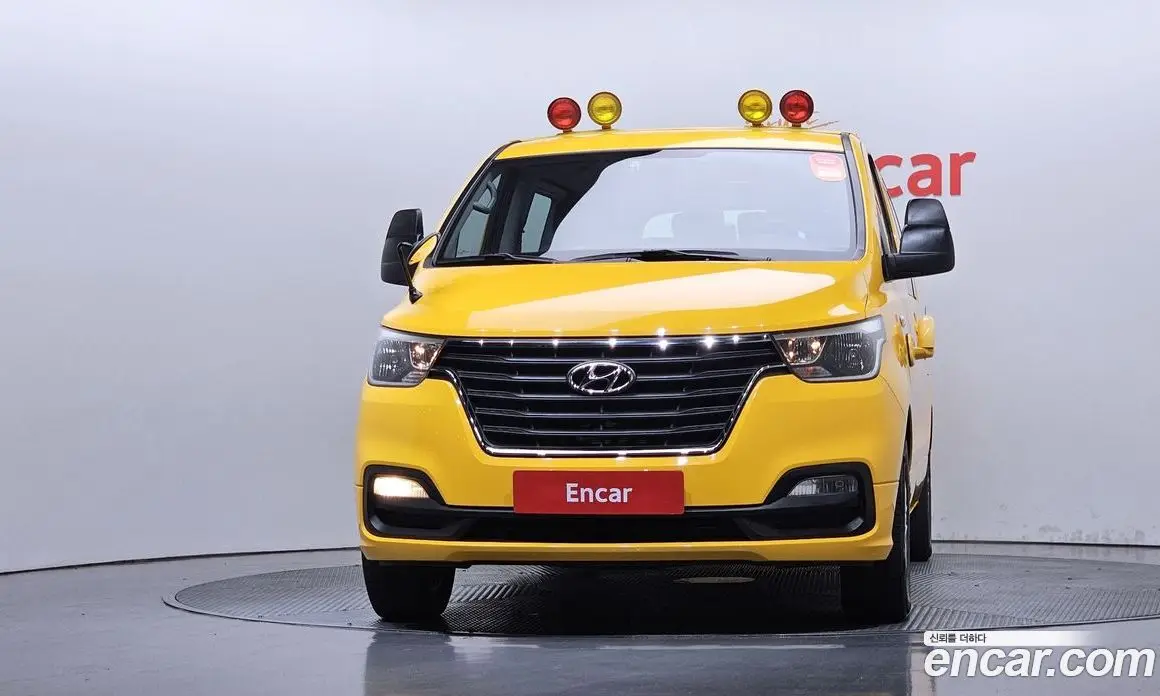 Hyundai Starex 2019 2.4 автомат (гидро), фото 3 Hyundai Starex 2019 2.4 автомат (гидро), фото 3