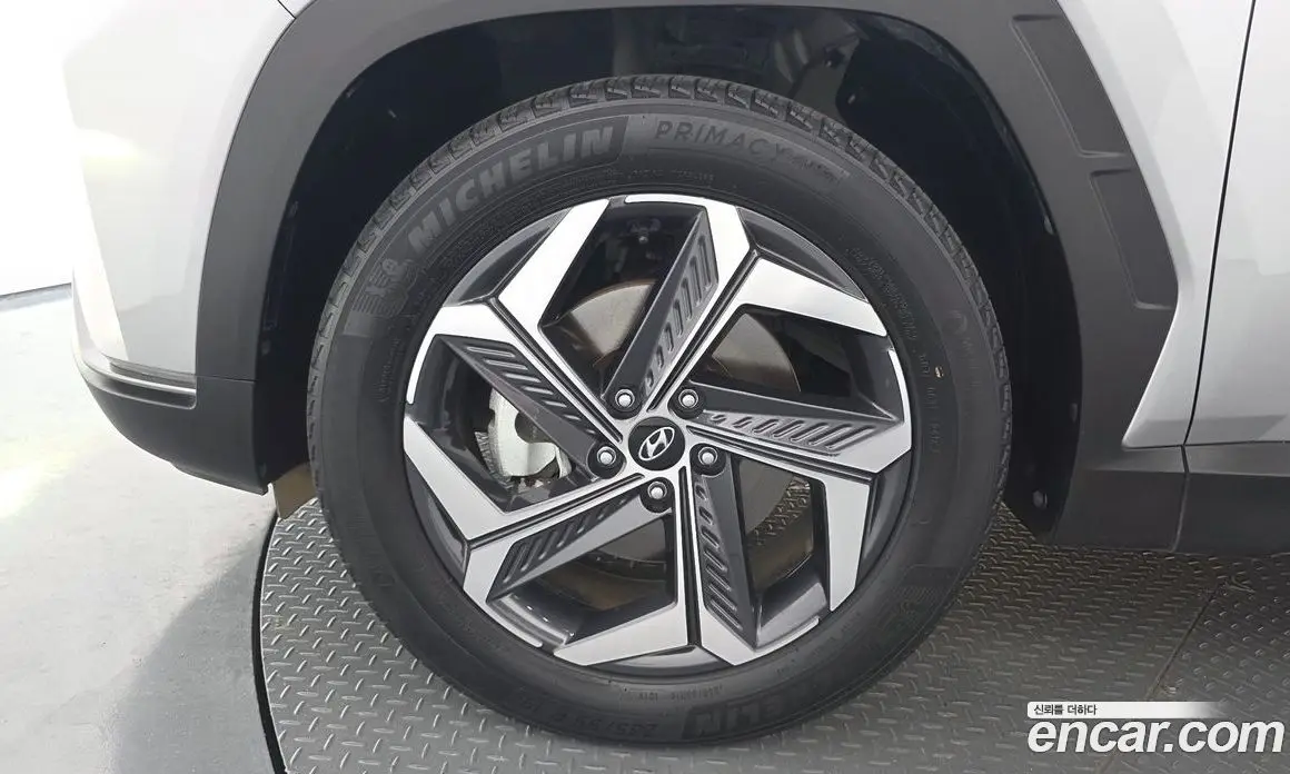 Hyundai Tucson 2023 1.6 автомат (гидро), фото 5