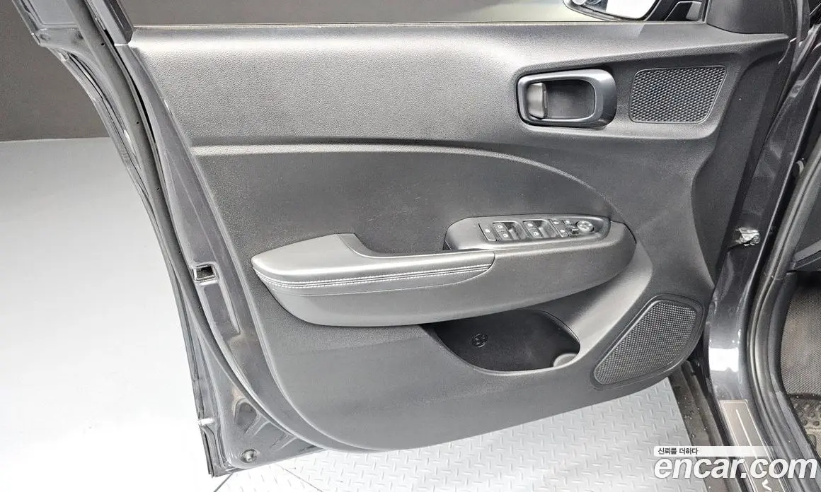 Hyundai Venue 2021 1.6 автомат (гидро), фото 14 Hyundai Venue 2021 1.6 автомат (гидро), фото 14