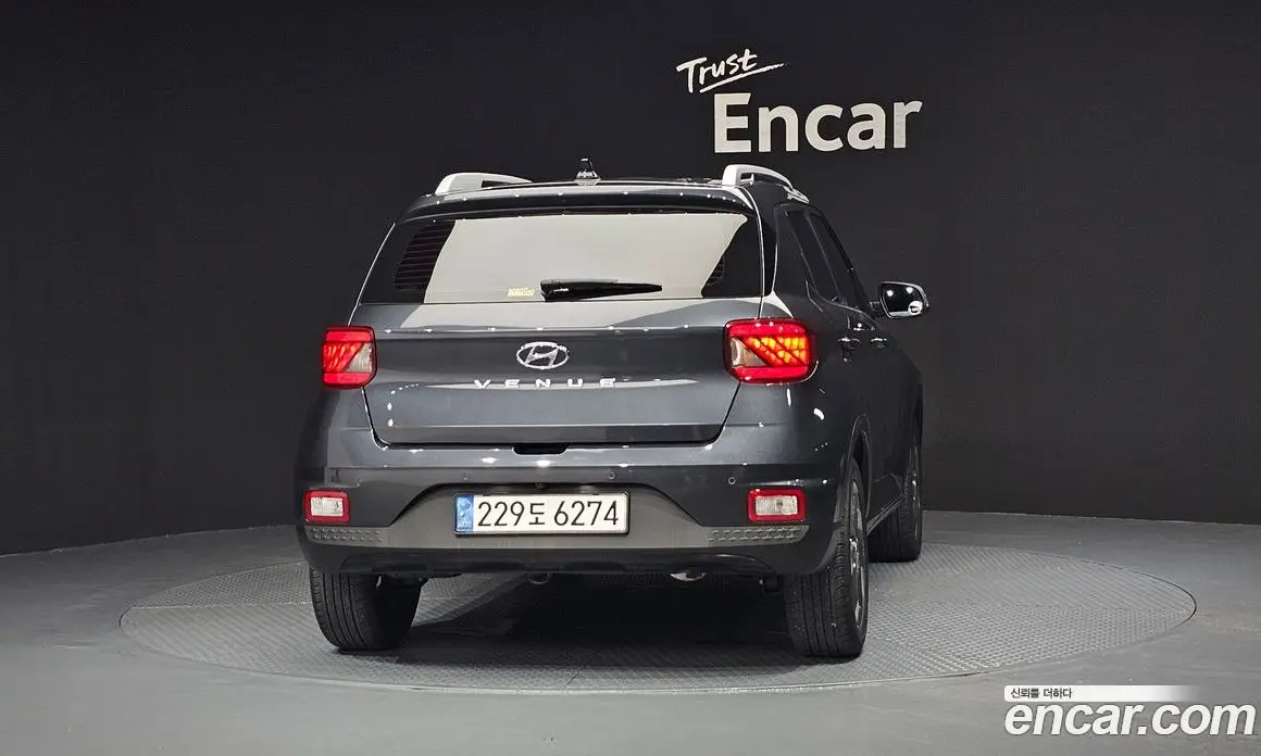 Hyundai Venue 2021 1.6 автомат (гидро), фото 4 Hyundai Venue 2021 1.6 автомат (гидро), фото 4