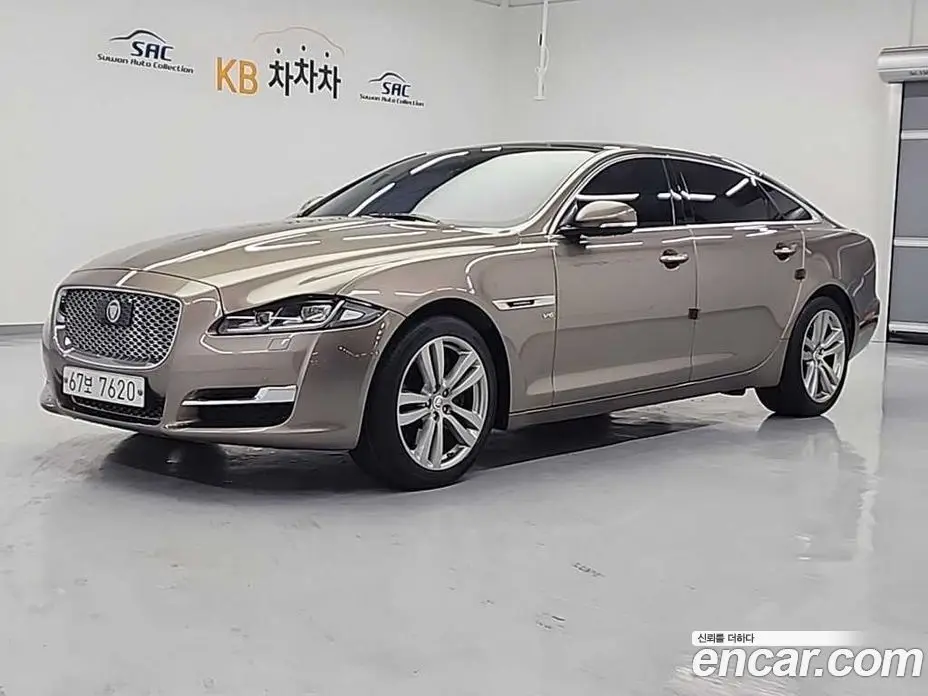 Jaguar XJ 2017 3.0 автомат (гидро), фото 2 Jaguar XJ 2017 3.0 автомат (гидро), фото 2