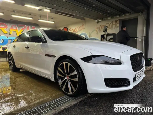 Jaguar XJ, 2019, 58 800 км Jaguar XJ, 2019, 58 800 км