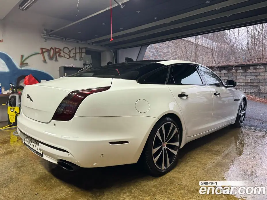 Jaguar XJ 2019 3.0 автомат (гидро), фото 2 Jaguar XJ 2019 3.0 автомат (гидро), фото 2