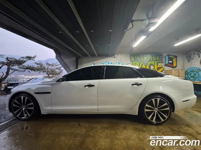 Jaguar XJ 2019 3.0 автомат (гидро), миниатюра 5 Jaguar XJ 2019 3.0 автомат (гидро), миниатюра 5
