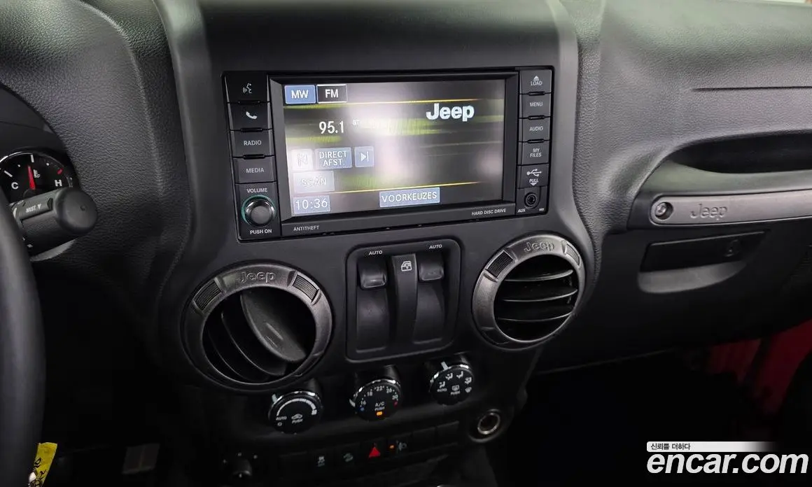 Jeep Wrangler 2017 3.6 автомат (гидро), фото 19 Jeep Wrangler 2017 3.6 автомат (гидро), фото 19