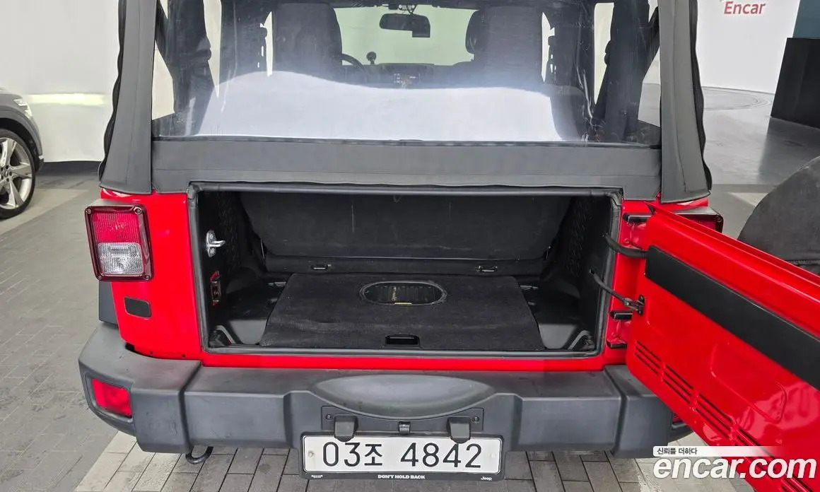 Jeep Wrangler 2017 3.6 автомат (гидро), фото 26 Jeep Wrangler 2017 3.6 автомат (гидро), фото 26