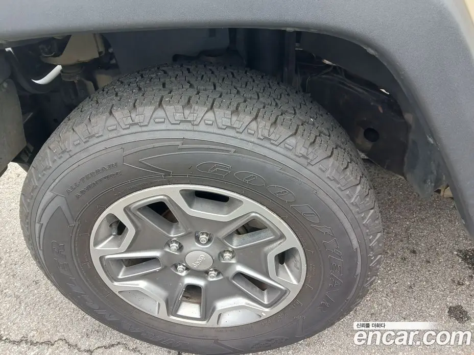 Jeep Wrangler 2017 3.6 автомат (гидро), фото 16 Jeep Wrangler 2017 3.6 автомат (гидро), фото 16
