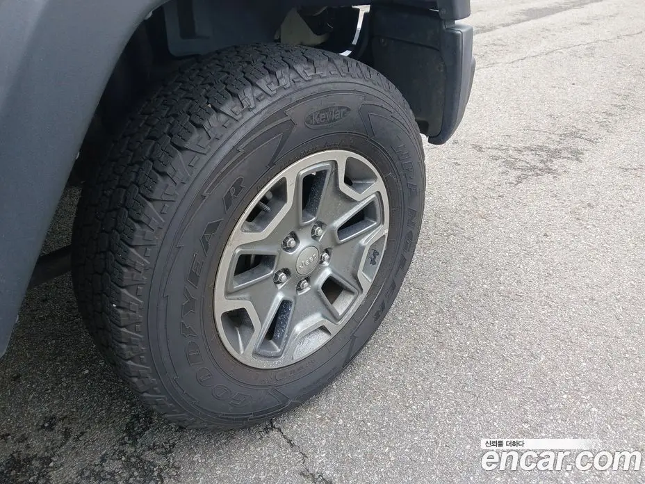 Jeep Wrangler 2017 3.6 автомат (гидро), фото 19 Jeep Wrangler 2017 3.6 автомат (гидро), фото 19