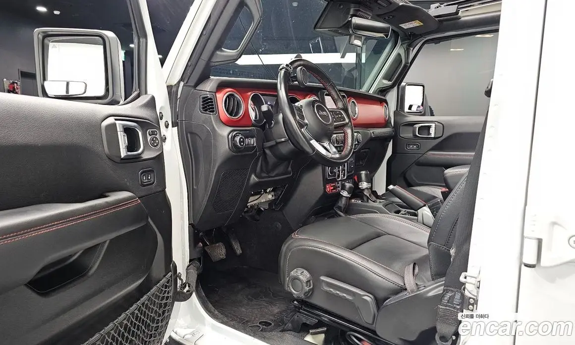 Jeep Wrangler 2020 2.0 автомат (гидро), фото 13
