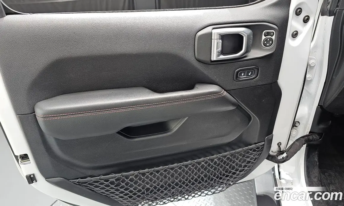 Jeep Wrangler 2020 2.0 автомат (гидро), фото 14