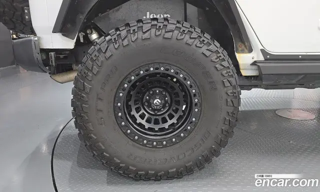 Jeep Wrangler 2020 2.0 автомат (гидро), миниатюра 7