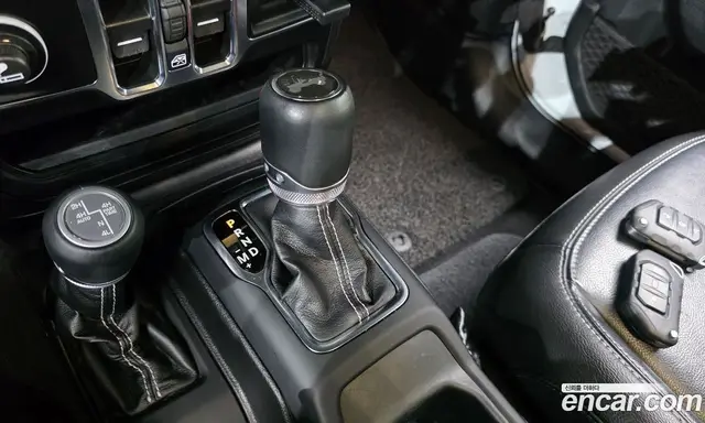 Jeep Wrangler 2021 2.0 автомат (гидро), миниатюра 12