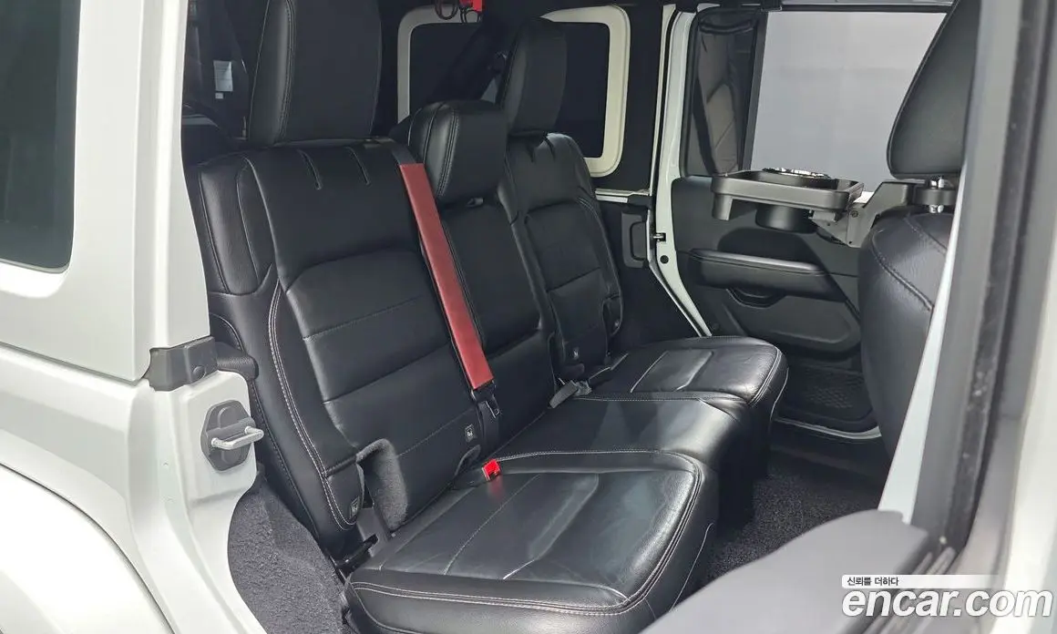 Jeep Wrangler 2021 2.0 автомат (гидро), фото 17 Jeep Wrangler 2021 2.0 автомат (гидро), фото 17