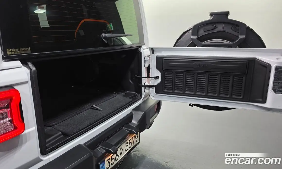 Jeep Wrangler 2021 2.0 автомат (гидро), фото 34 Jeep Wrangler 2021 2.0 автомат (гидро), фото 34