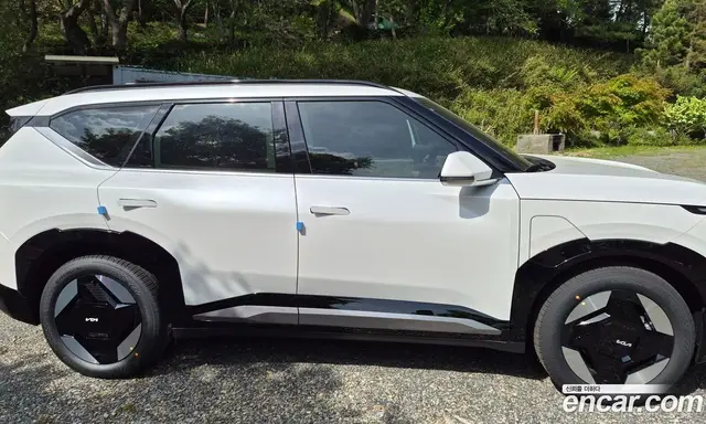 Kia EV5 2026 0.2 автомат (гидро), миниатюра 11 Kia EV5 2026 0.2 автомат (гидро), миниатюра 11