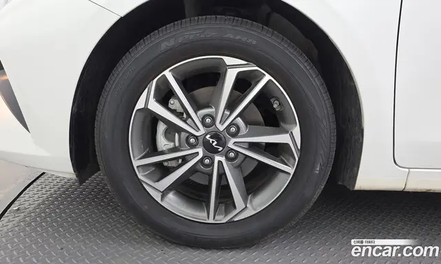 Kia K3 2023 1.6 автомат (гидро), миниатюра 5 Kia K3 2023 1.6 автомат (гидро), миниатюра 5