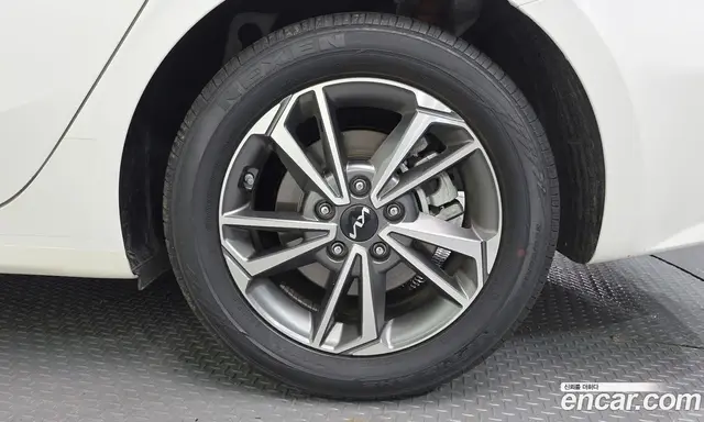 Kia K3 2023 1.6 автомат (гидро), миниатюра 7 Kia K3 2023 1.6 автомат (гидро), миниатюра 7