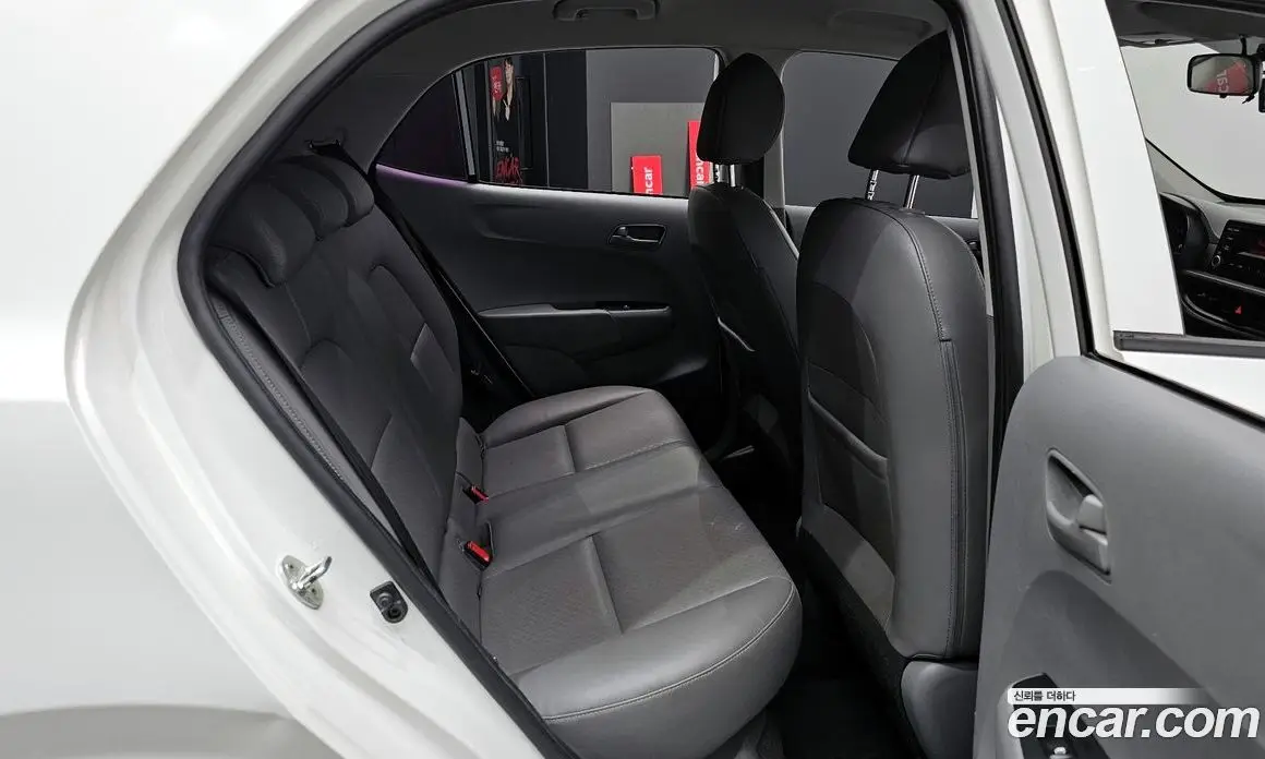 Kia Morning 2018 1.0 автомат (гидро), фото 12 Kia Morning 2018 1.0 автомат (гидро), фото 12