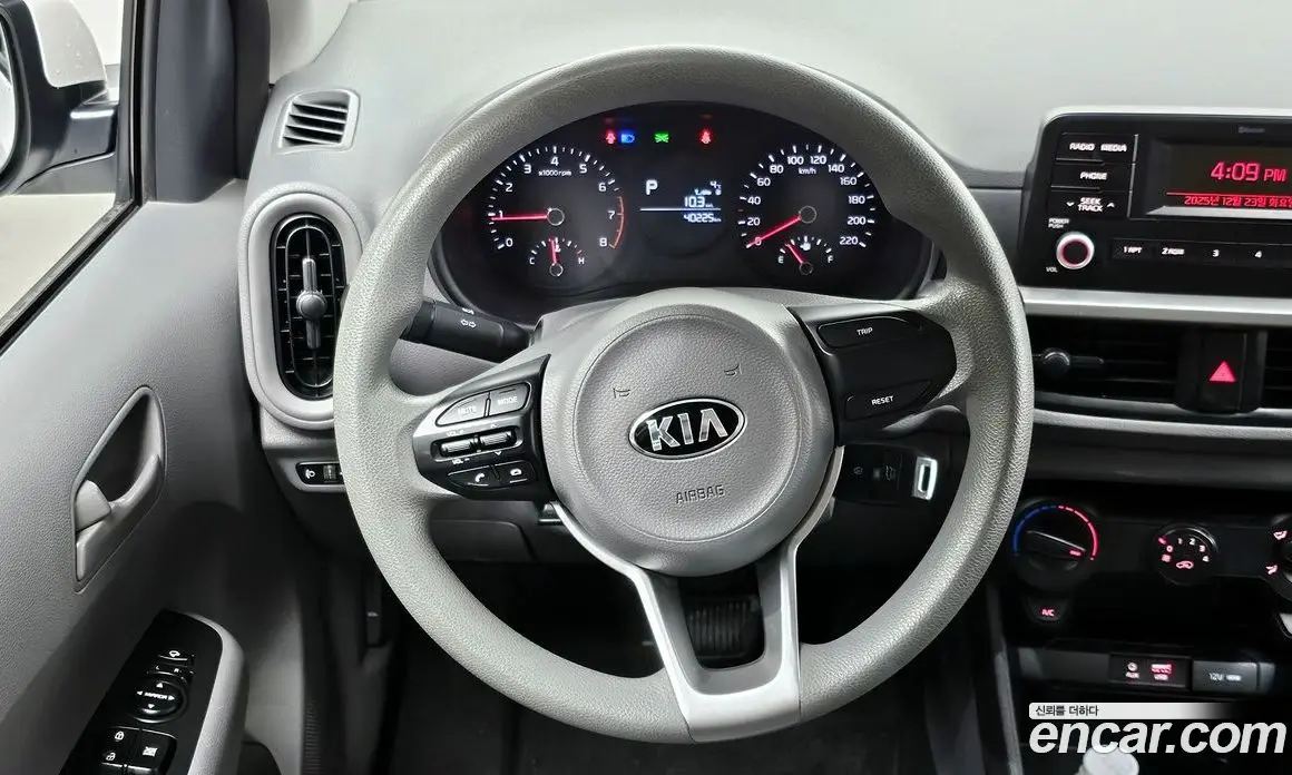 Kia Morning 2018 1.0 автомат (гидро), фото 13 Kia Morning 2018 1.0 автомат (гидро), фото 13