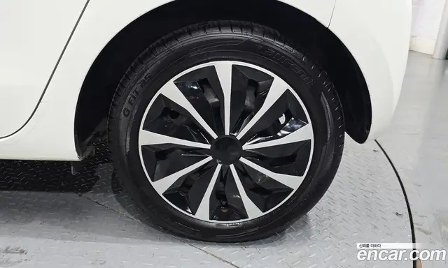 Kia Ray 2022 1.0 автомат (гидро), миниатюра 7