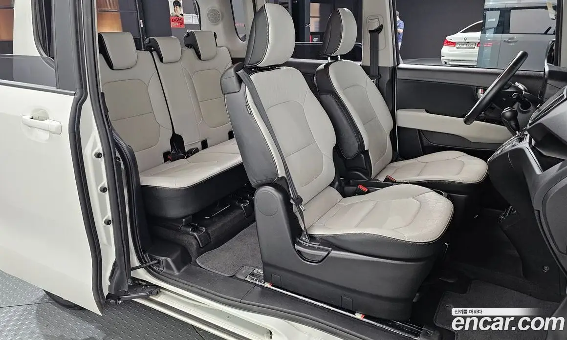 Kia Ray 2023 1.0 автомат (гидро), фото 16