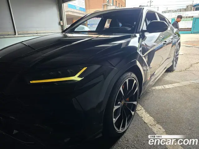 Lamborghini Urus 2020 4.0 автомат (гидро), миниатюра 3 Lamborghini Urus 2020 4.0 автомат (гидро), миниатюра 3