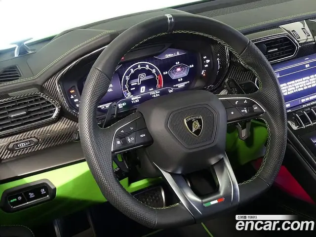 Lamborghini Urus 2024 4.0 автомат (гидро), миниатюра 12