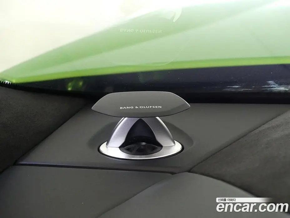 Lamborghini Urus 2024 4.0 автомат (гидро), фото 18 Lamborghini Urus 2024 4.0 автомат (гидро), фото 18