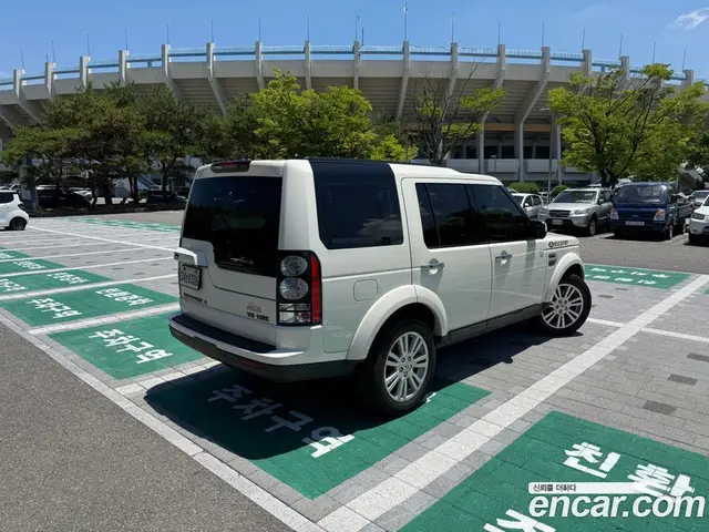 Land Rover Discovery 2010 5.0 автомат (гидро), миниатюра 2 Land Rover Discovery 2010 5.0 автомат (гидро), миниатюра 2