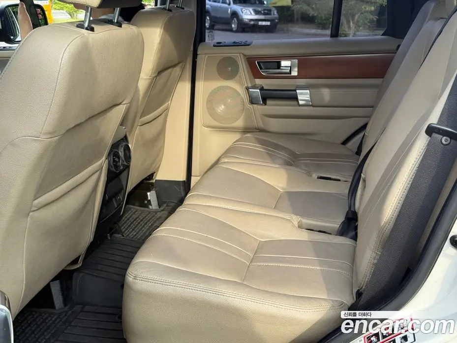 Land Rover Discovery 2010 5.0 автомат (гидро), фото 20 Land Rover Discovery 2010 5.0 автомат (гидро), фото 20