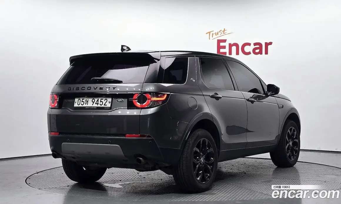 Land Rover Discovery Sport 2017 2.0 автомат (гидро), фото 1 Land Rover Discovery Sport 2017 2.0 автомат (гидро), фото 1