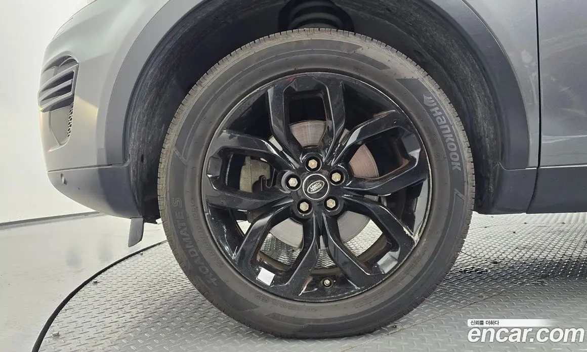 Land Rover Discovery Sport 2017 2.0 автомат (гидро), фото 4 Land Rover Discovery Sport 2017 2.0 автомат (гидро), фото 4