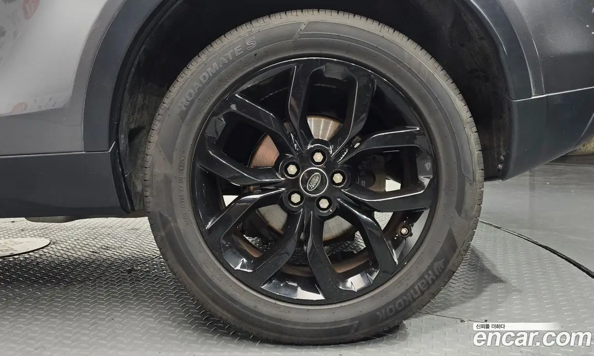 Land Rover Discovery Sport 2017 2.0 автомат (гидро), фото 6 Land Rover Discovery Sport 2017 2.0 автомат (гидро), фото 6
