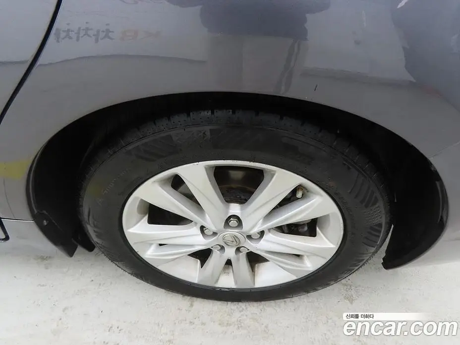 Lexus CT200h 2015 1.8 автомат (гидро), фото 20 Lexus CT200h 2015 1.8 автомат (гидро), фото 20