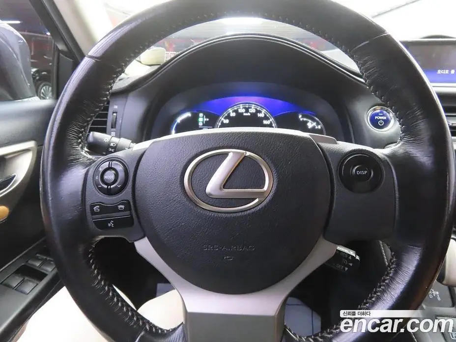Lexus CT200h 2015 1.8 автомат (гидро), фото 9 Lexus CT200h 2015 1.8 автомат (гидро), фото 9