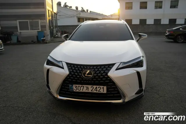 Lexus UX 2024 2.0 автомат (гидро), миниатюра 3 Lexus UX 2024 2.0 автомат (гидро), миниатюра 3