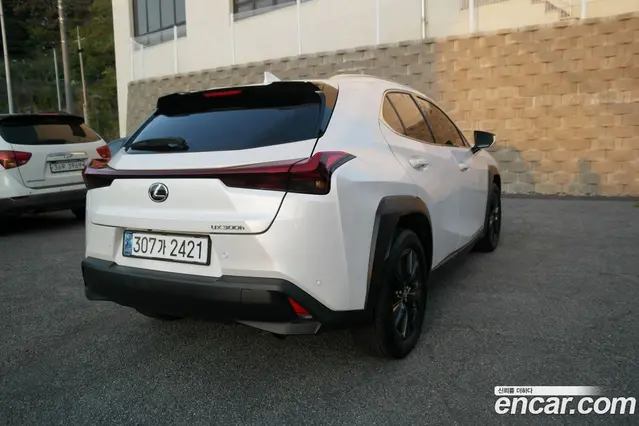 Lexus UX 2024 2.0 автомат (гидро), миниатюра 4 Lexus UX 2024 2.0 автомат (гидро), миниатюра 4