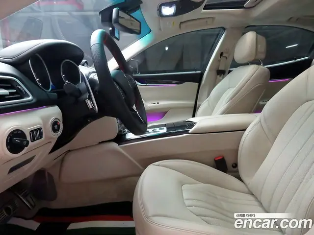 Maserati Ghibli 2016 3.0 автомат (гидро), миниатюра 5