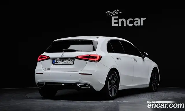Mercedes-Benz A-Class 2021 2.0 автомат (гидро), миниатюра 2 Mercedes-Benz A-Class 2021 2.0 автомат (гидро), миниатюра 2