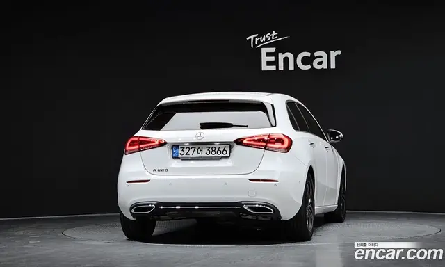 Mercedes-Benz A-Class 2021 2.0 автомат (гидро), миниатюра 4 Mercedes-Benz A-Class 2021 2.0 автомат (гидро), миниатюра 4