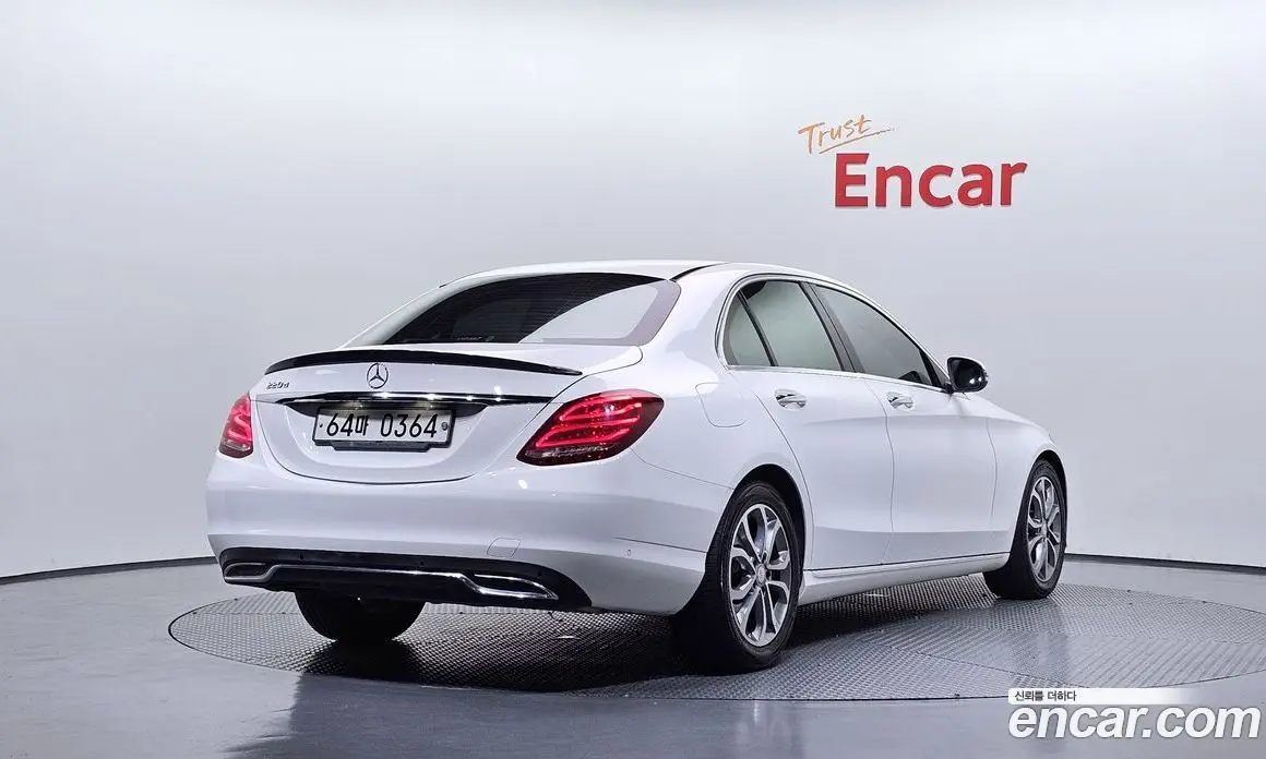 Mercedes-Benz C-Class 2016 2.1 автомат (гидро), фото 2 Mercedes-Benz C-Class 2016 2.1 автомат (гидро), фото 2