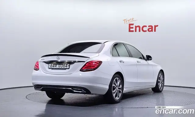 Mercedes-Benz C-Class 2016 2.1 автомат (гидро), миниатюра 2 Mercedes-Benz C-Class 2016 2.1 автомат (гидро), миниатюра 2