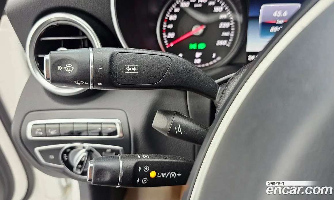 Mercedes-Benz C-Class 2016 2.1 автомат (гидро), фото 16 Mercedes-Benz C-Class 2016 2.1 автомат (гидро), фото 16
