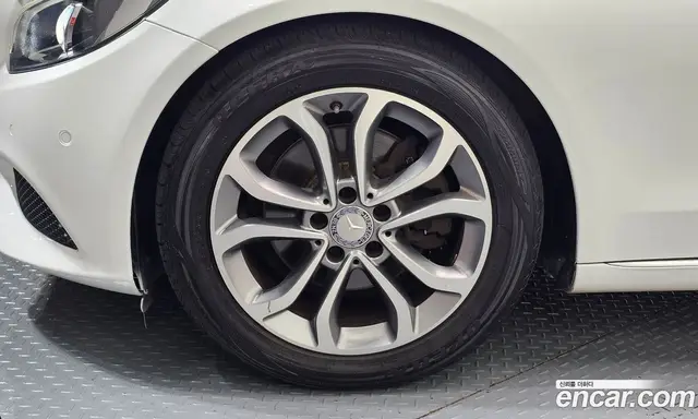 Mercedes-Benz C-Class 2016 2.1 автомат (гидро), миниатюра 5 Mercedes-Benz C-Class 2016 2.1 автомат (гидро), миниатюра 5