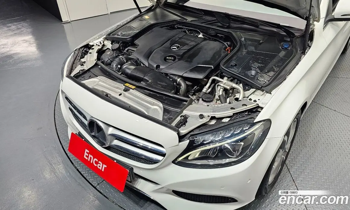 Mercedes-Benz C-Class 2016 2.1 автомат (гидро), фото 6 Mercedes-Benz C-Class 2016 2.1 автомат (гидро), фото 6